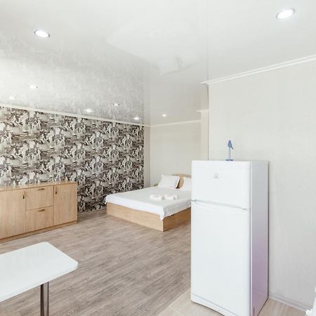 Квартира-Студия В Центре Изумруд Petropavl Exterior foto